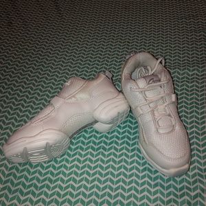 CAPEZIO DS11 ADULT FIERCE DANCE SNEAKER